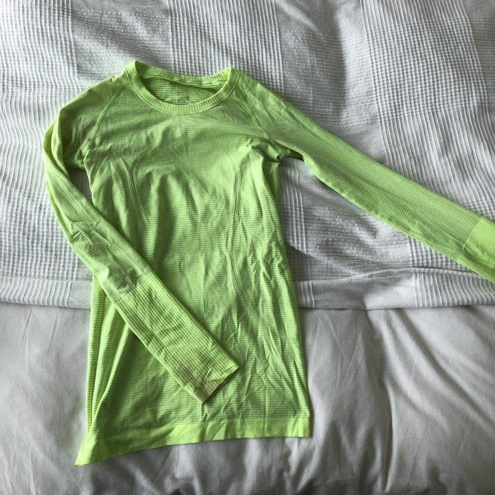Lululemon swiftly tech long sleeve
